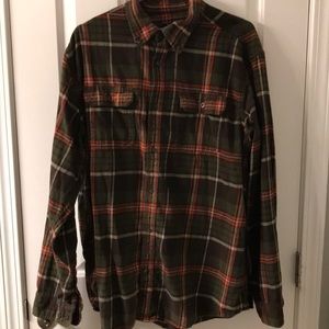 Men’s dark green and orange flannel